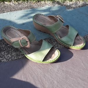 cobb hill sandals by new balance